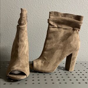 Shoe Dazzle Tan Suede Peep-Toe Heeled Boots